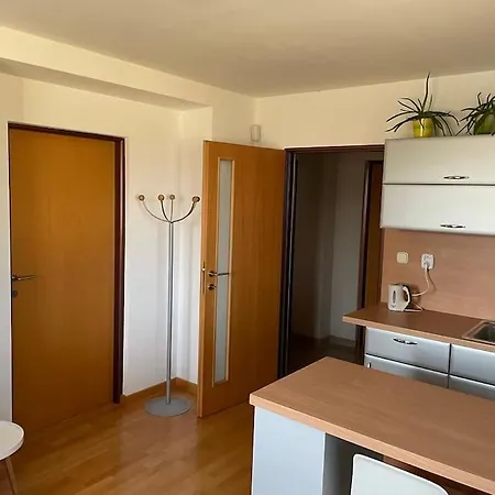 Utulny S Parkovanim V Objekte * Vrbove