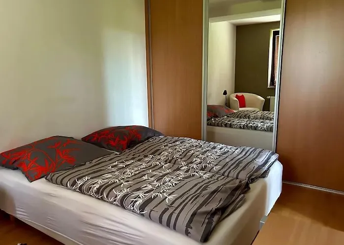 Utulny S Parkovanim V Objekte Apartament *